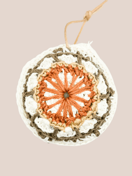 Slow gehaakte (kerst)hanger, ornament