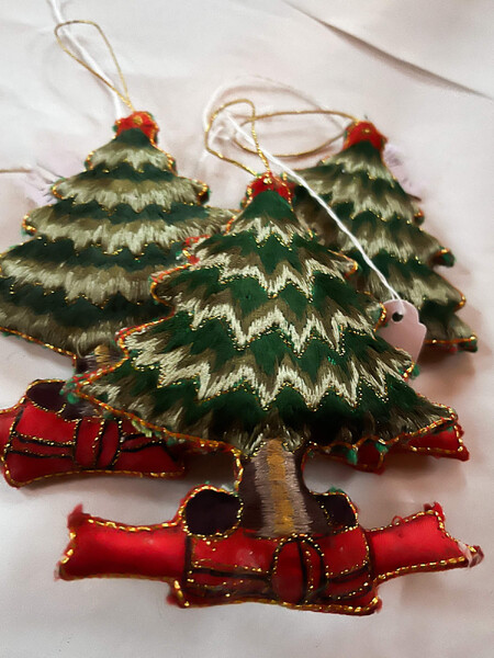 vintage , geborduurde kerstboomhanger